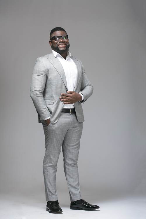 New Gospel Sensation Felix De Solo Releases "Be magnified"