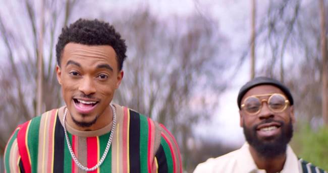 Jonathan McReynolds & Mali Music Come Together for "Movin’ On"