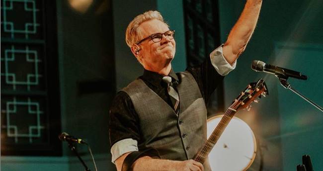 Steven Curtis Chapman Re-Signs With Provident Label Group