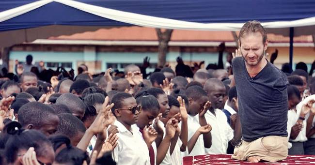 Nick Vujicic Famous Evangelist in Kenya, over 1000+ Students Commit To Jesus