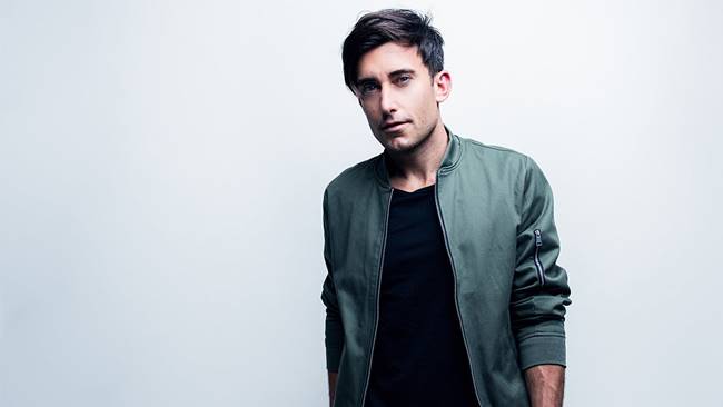 Phil Wickham Devotional ‘On Our Knees’ Coming September 27
