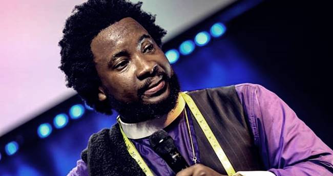 Arrest all 3 men – Sonnie Badu Tells Police After Man Flogging Toddler Goes Viral