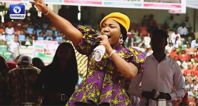 2023: Nigerians Drag Mercy Chinwo for Performing At PDP Rally in Akwa Ibom