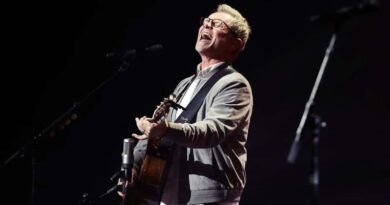 Steven Curtis Chapman Becomes First Christian Singer To Have 50th No. 1 Songs